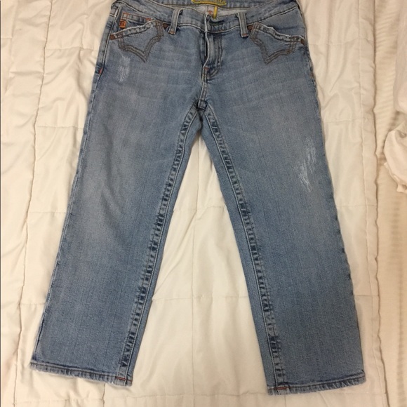 Miss Me Crop Jeans - Picture 2 of 4